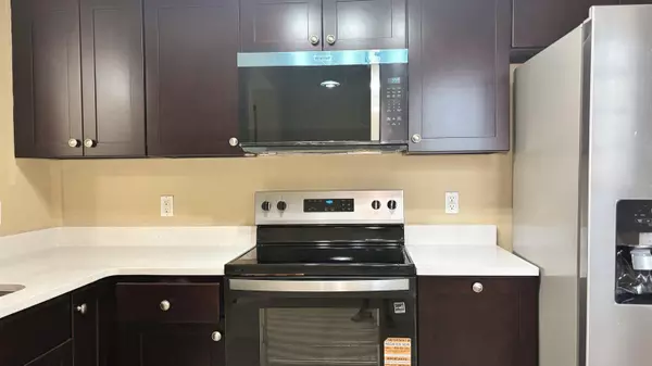 Royal Palm Beach, FL 33411,1103 Golden Lakes BLVD 1011