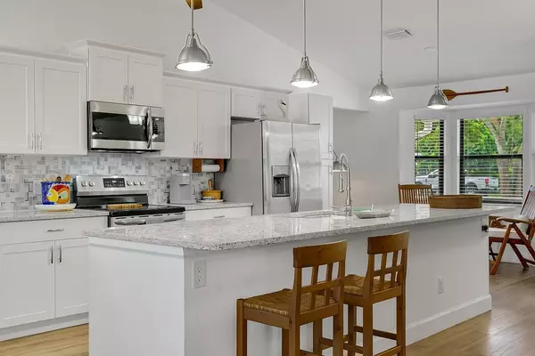 Vero Beach, FL 32962,781 24th SQ