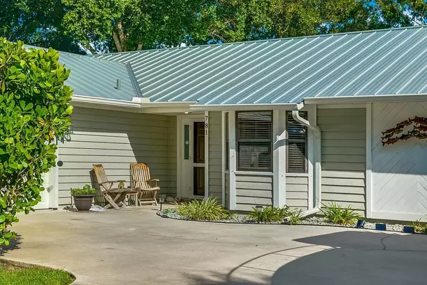 Vero Beach, FL 32962,781 24th SQ