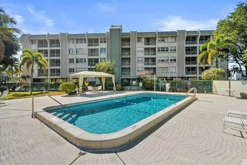 West Palm Beach, FL 33409,505 Spencer DR 406
