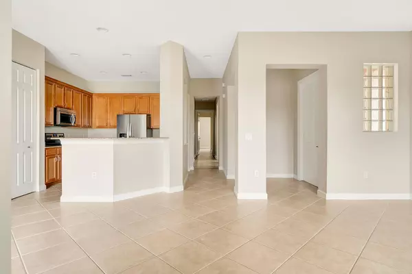 West Palm Beach, FL 33401,881 Marina Del Ray LN 1