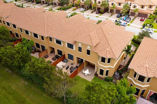 Wellington, FL 33449,10384 Wellington Parc DR