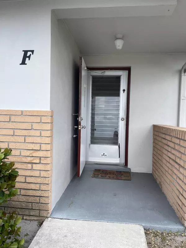 West Palm Beach, FL 33415,2731 W Emory DR F