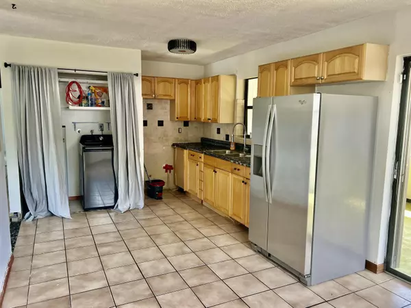 Palm Beach Gardens, FL 33410,4140 Rochester ST