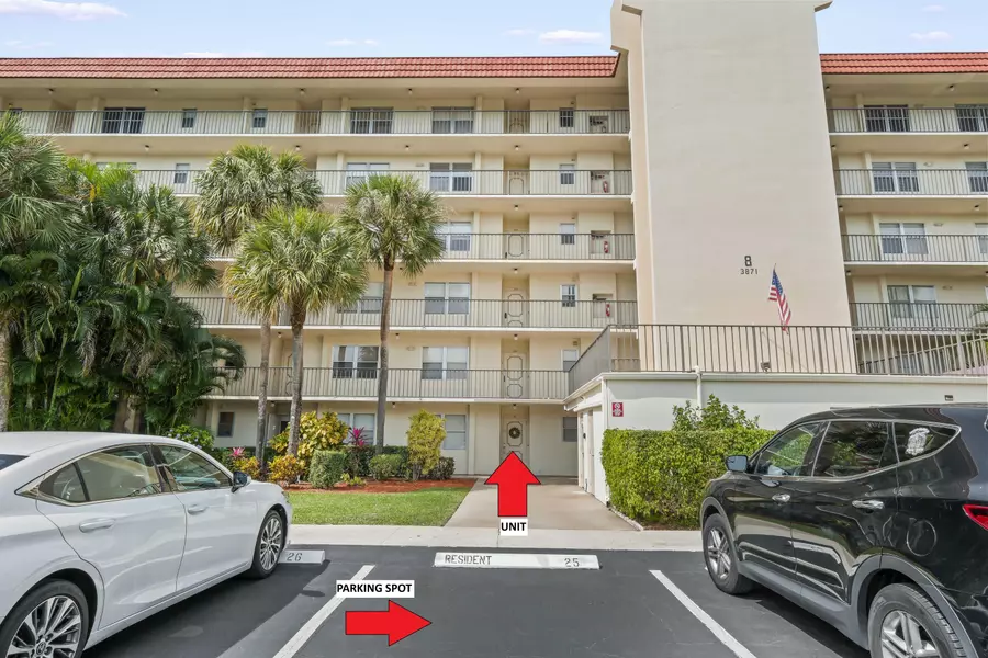 3871 Via Poinciana 104, Lake Worth, FL 33467