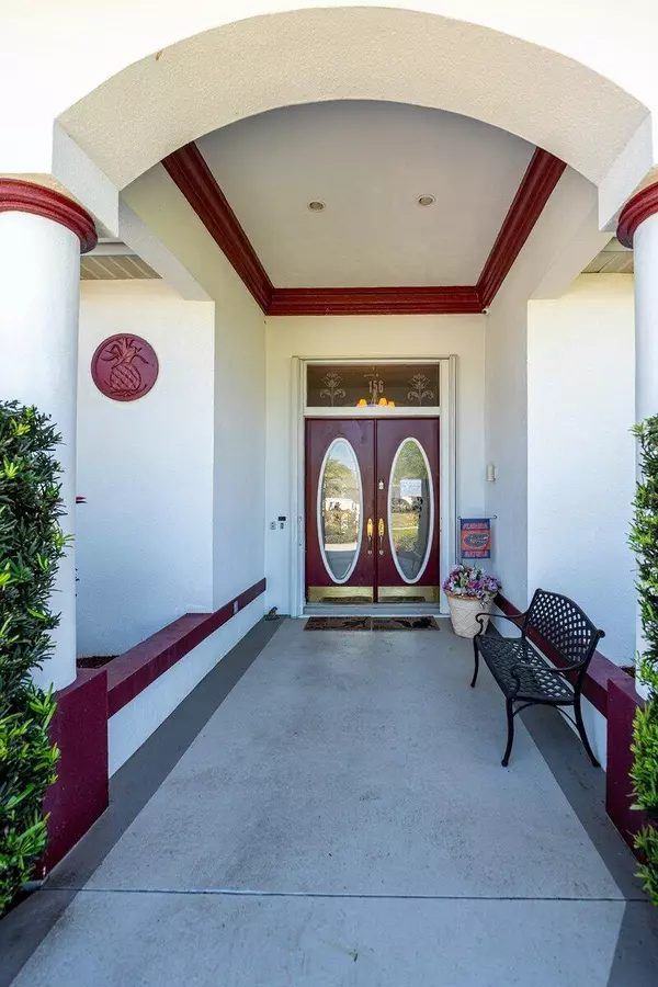 Port Saint Lucie, FL 34953,156 SW Saratoga AVE