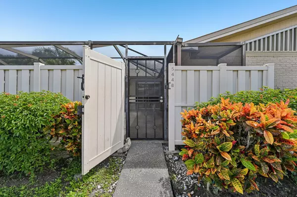 Palm Beach Gardens, FL 33418,5448 Eagle Lake DR