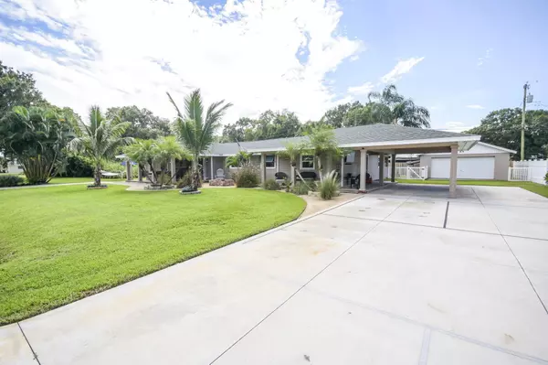 Vero Beach, FL 32968,2935 1st LN