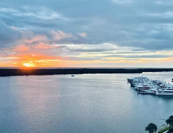 132 Lakeshore DR 1118, North Palm Beach, FL 33408