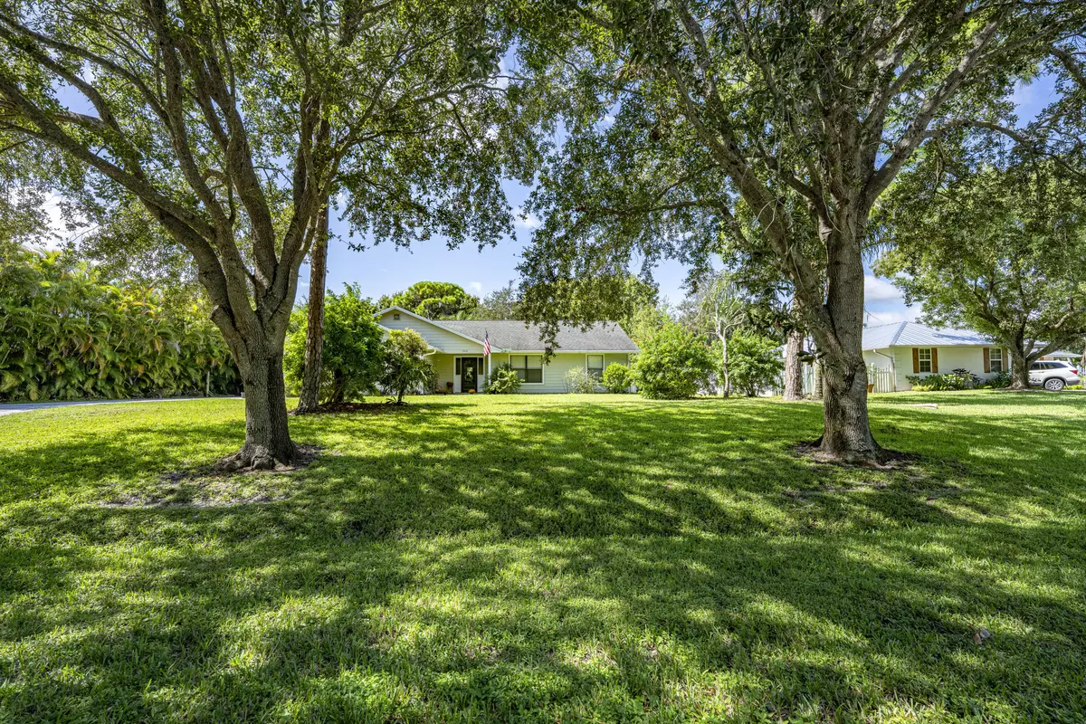 Jensen Beach, FL 34957,960 NE NE Juniper PL