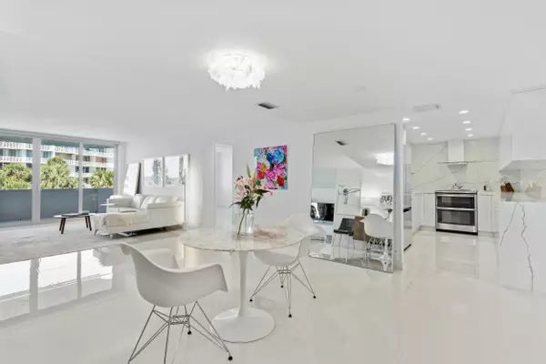 Palm Beach, FL 33480,2773 S Ocean BLVD 2050