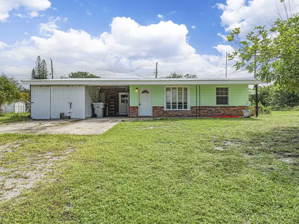 Vero Beach, FL 32962,2448 SE 1st CT