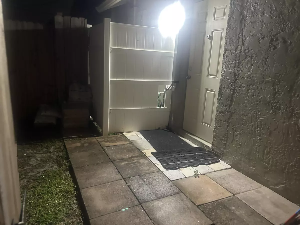 Lake Worth, FL 33467