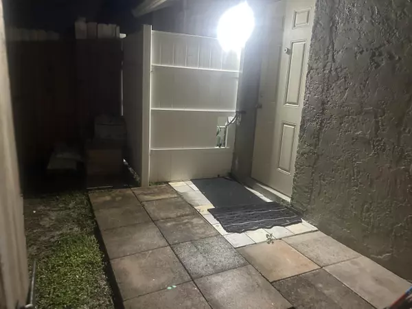 Lake Worth, FL 33467