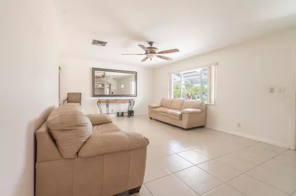 Boynton Beach, FL 33426,1401 SW 17th AVE