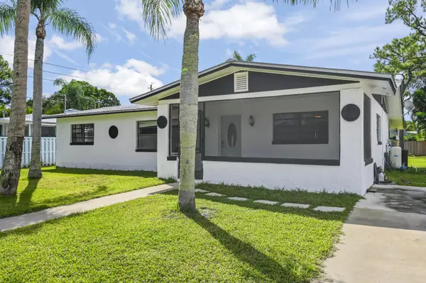 Palm City, FL 34990,872 SW 30th ST