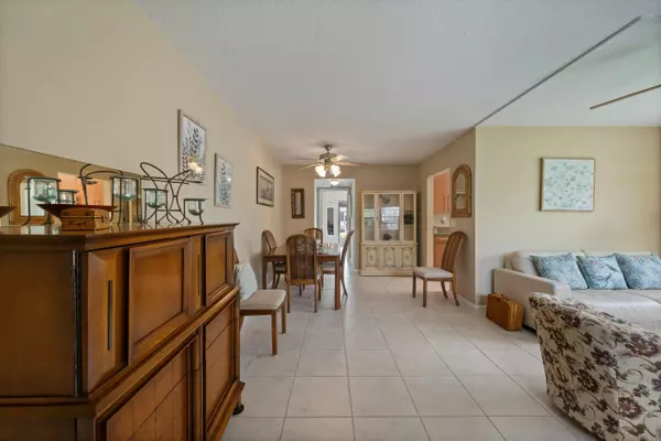 West Palm Beach, FL 33417,216 Andover I