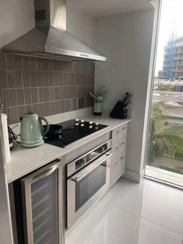 Bay Harbor Islands, FL 33154,1133 102nd ST 403