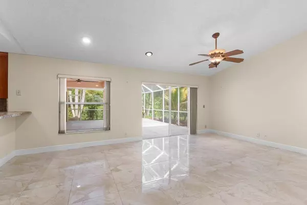 Delray Beach, FL 33445,4806 S Lee RD