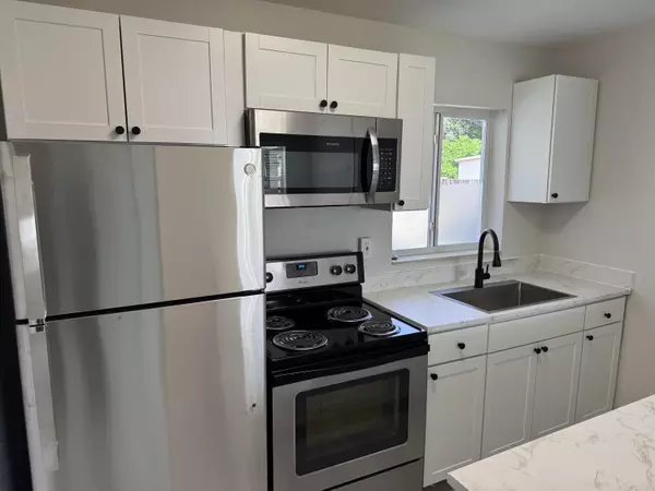 Lantana, FL 33462,81 Old Spanish TRL