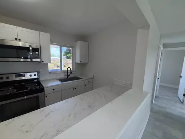 Lantana, FL 33462,81 Old Spanish TRL