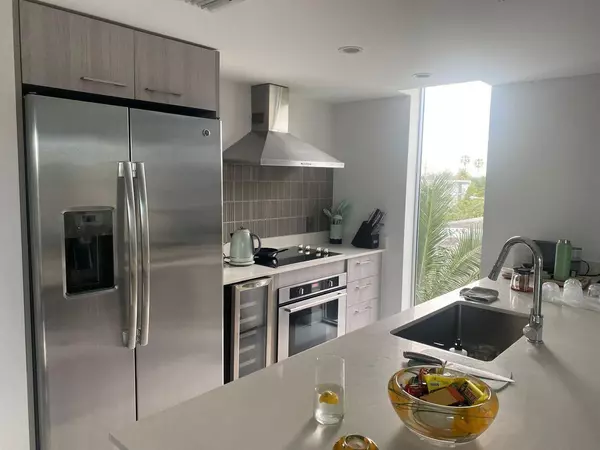 Bay Harbor Islands, FL 33154,1133 102nd ST 403