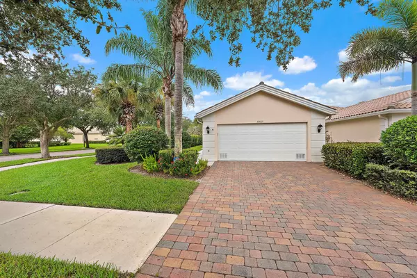 Hobe Sound, FL 33455,8431 SE Retreat DR
