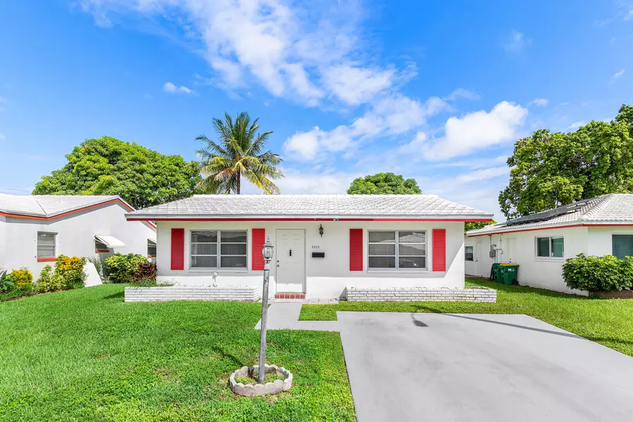 6809 NW 75th ST, Tamarac, FL 33321