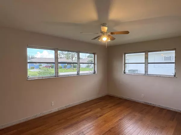 Boca Raton, FL 33431,300 NE 31st ST