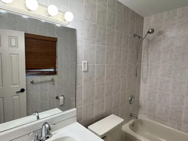 Boca Raton, FL 33431,300 NE 31st ST