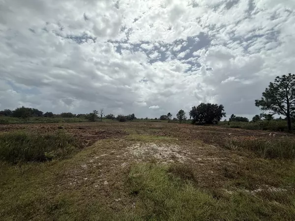 Okeechobee, FL 34972,18086 NW 270th ST