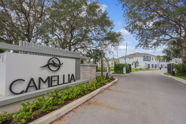 Stuart, FL 34997,287 SW Sally WAY