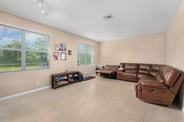 Palm City, FL 34990,5764 SW Longspur LN