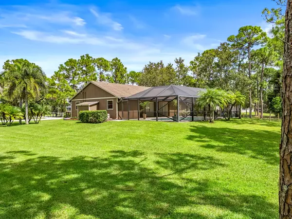 Loxahatchee, FL 33470,17876 N 43rd RD