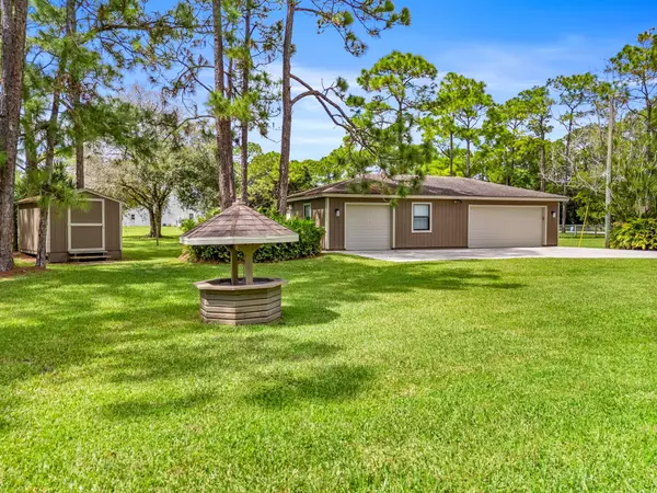 Loxahatchee, FL 33470,17876 N 43rd RD