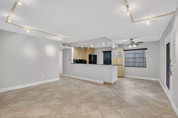 Delray Beach, FL 33484,447 Flanders J