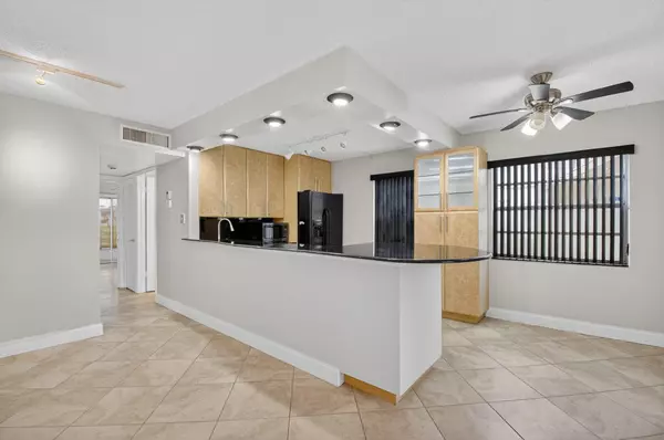 Delray Beach, FL 33484,447 Flanders J