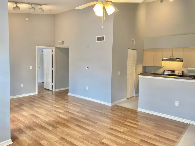 4241 San Marino BLVD 306, West Palm Beach, FL 33409