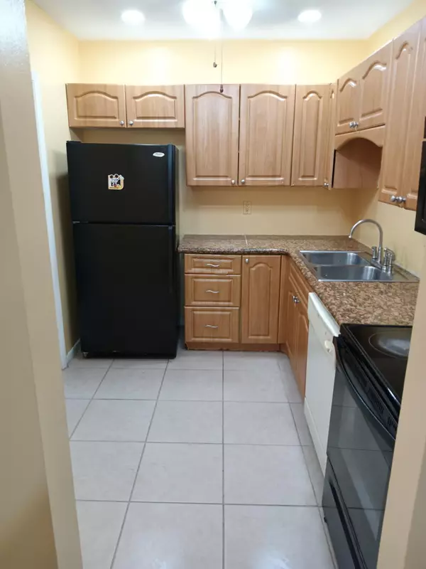 Boca Raton, FL 33486,632 NW 13th ST 12