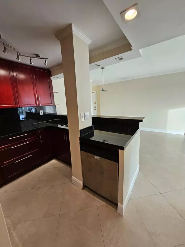 Miami, FL 33129,2530 SW 3rd AVE 602