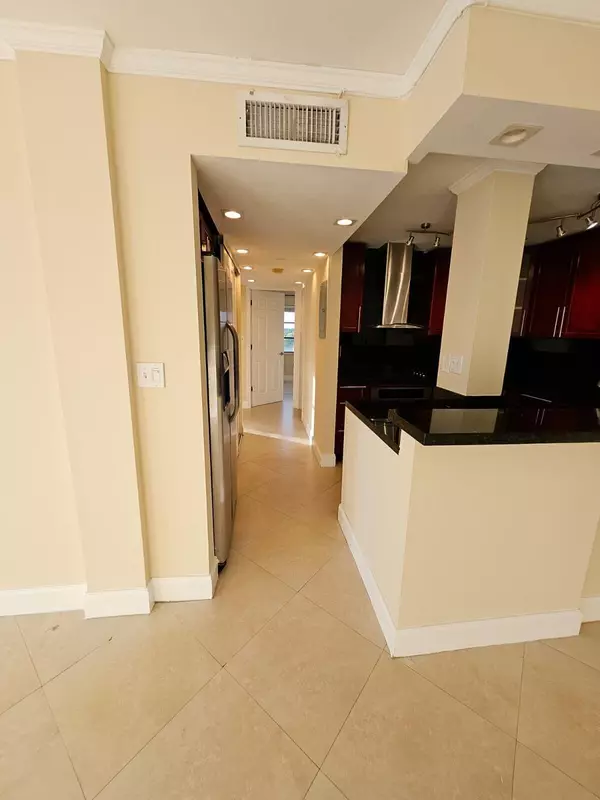 Miami, FL 33129,2530 SW 3rd AVE 602