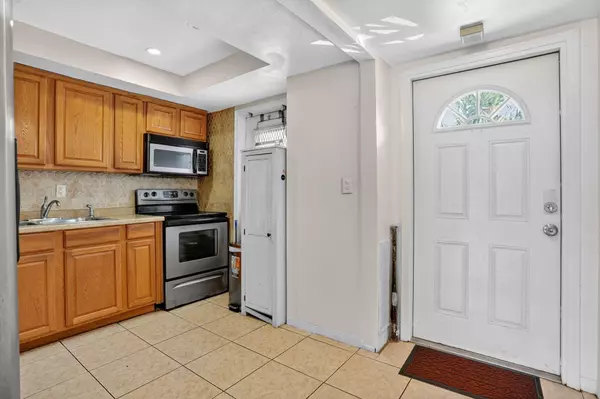 Margate, FL 33063,5800 Margate BLVD