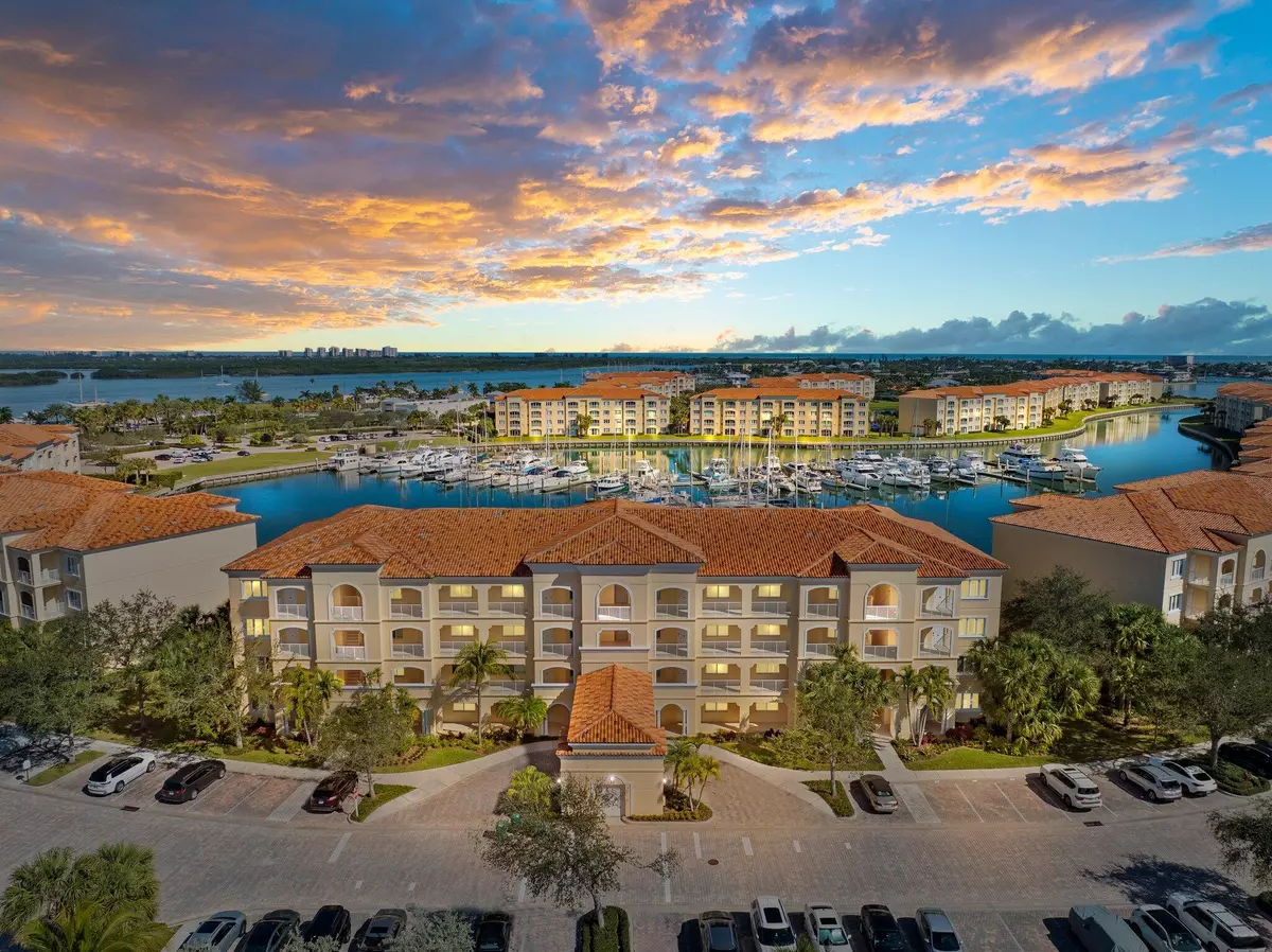 Fort Pierce, FL 34949,13 W Harbour Isle DR Ph02