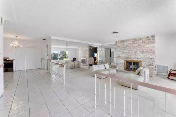 Lighthouse Point, FL 33064