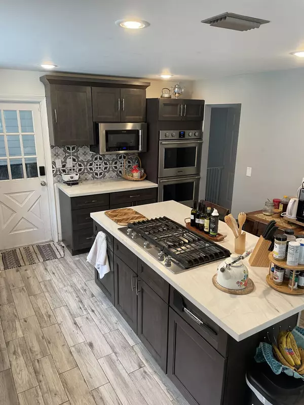 The Acreage, FL 33470,16745 E Calder DR