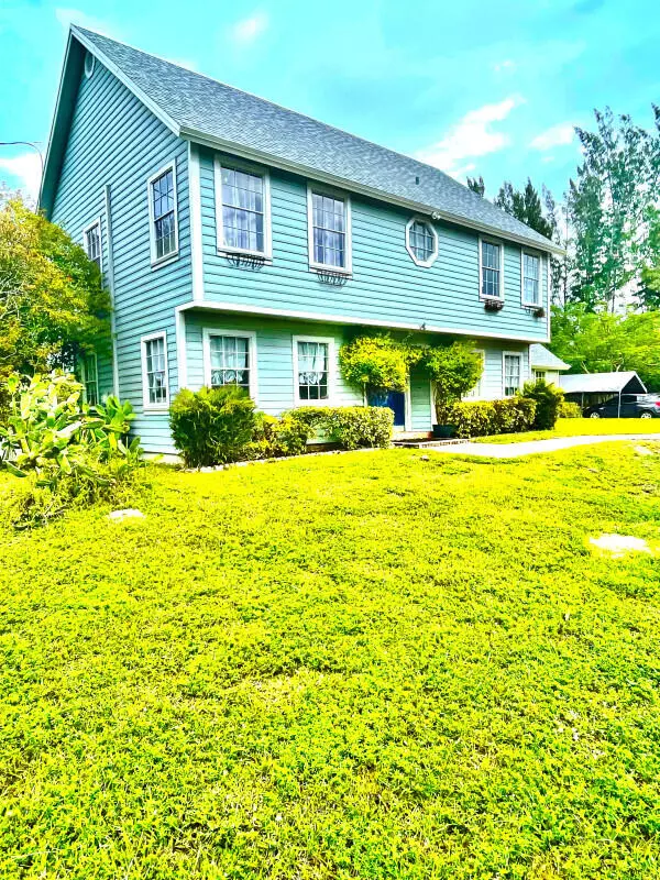 The Acreage, FL 33470,16745 E Calder DR