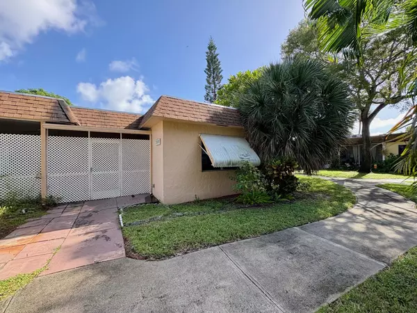 Deerfield Beach, FL 33441,2804 SW Natura BLVD D