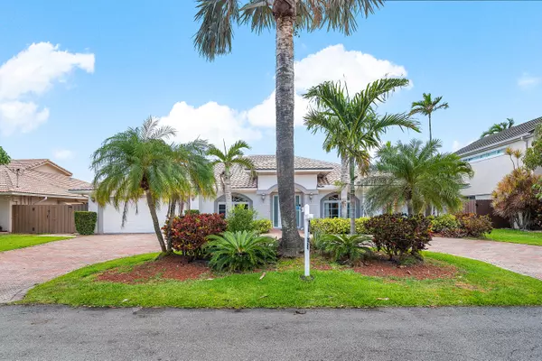 41 Castle Harbor IS, Fort Lauderdale, FL 33308