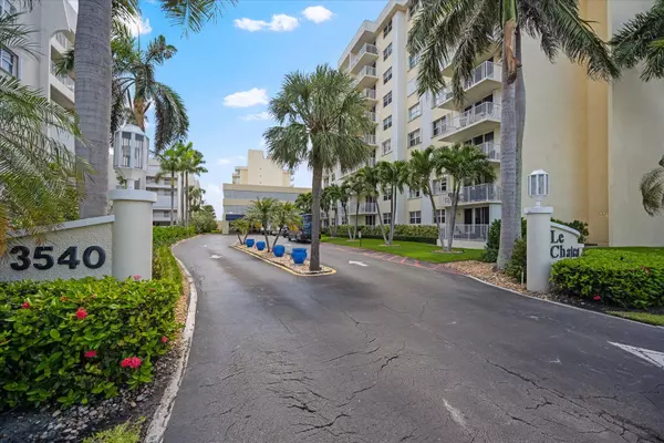 South Palm Beach, FL 33480,3540 S Ocean BLVD 908