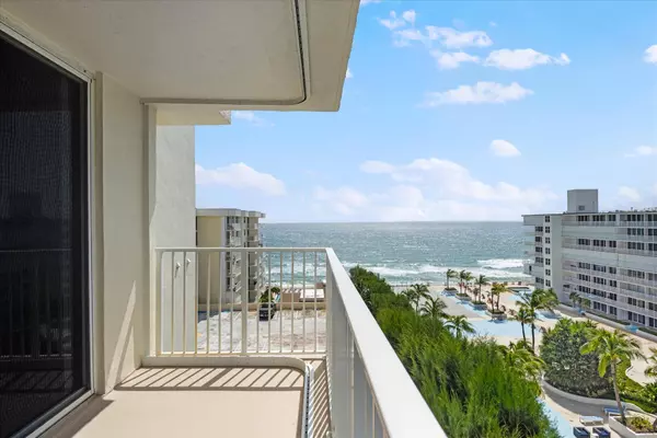 South Palm Beach, FL 33480,3540 S Ocean BLVD 908